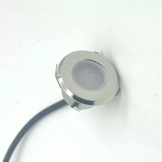 Kas išskiria šias jūrinių valčių kabinos vandeniui atsparias LED lemputes kiekvienam laivui?
